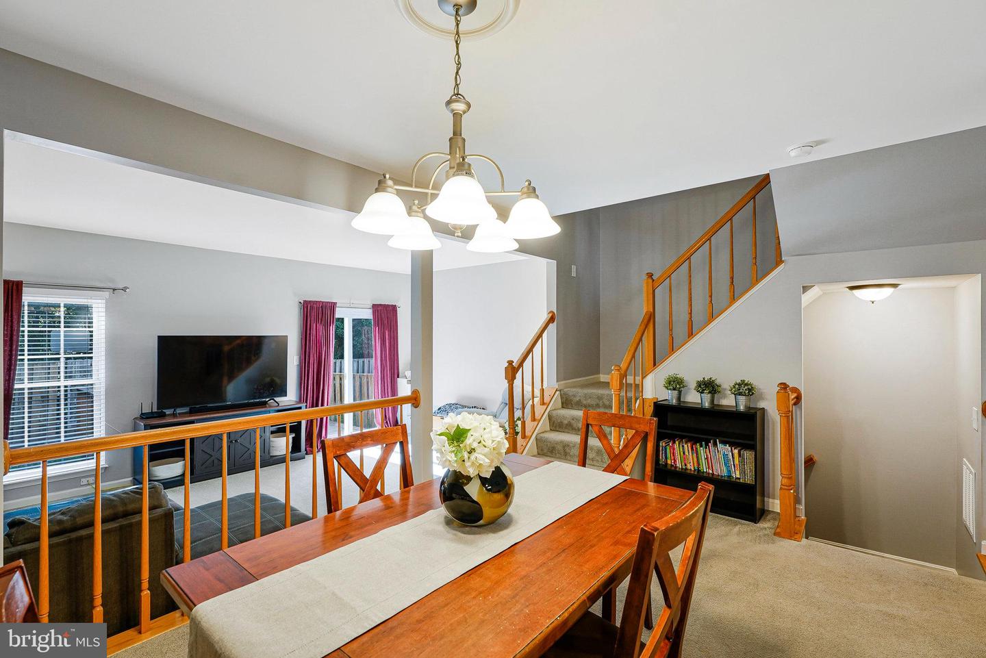 1085 SMARTTS LN NE, LEESBURG, Virginia 20176, 3 Bedrooms Bedrooms, ,3 BathroomsBathrooms,Residential,For sale,1085 SMARTTS LN NE,VALO2097880 MLS # VALO2097880