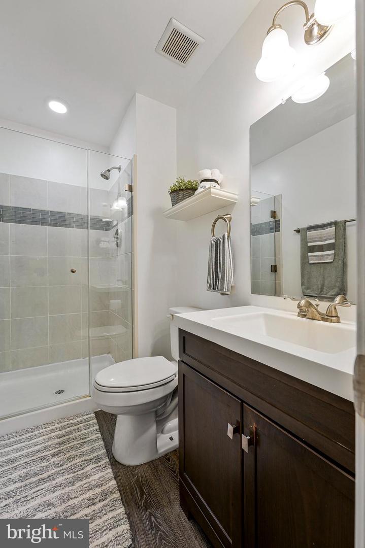 1085 SMARTTS LN NE, LEESBURG, Virginia 20176, 3 Bedrooms Bedrooms, ,3 BathroomsBathrooms,Residential,For sale,1085 SMARTTS LN NE,VALO2097880 MLS # VALO2097880