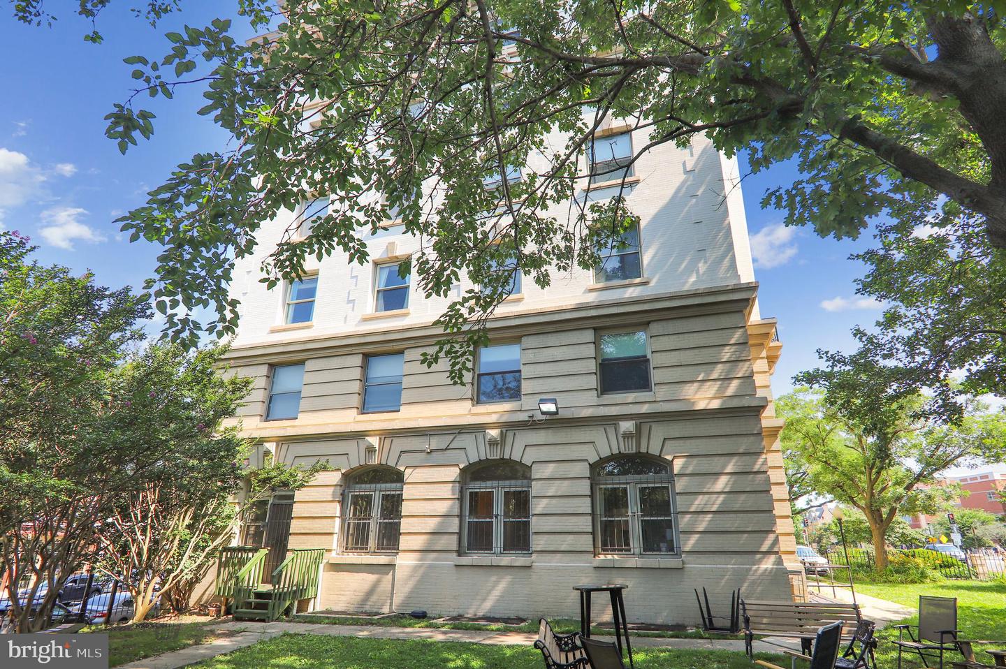 3060 16TH ST NW #110, WASHINGTON, District Of Columbia 20009, 2 Bedrooms Bedrooms, ,1 BathroomBathrooms,Residential,For sale,3060 16TH ST NW #110,DCDC2202684 MLS # DCDC2202684
