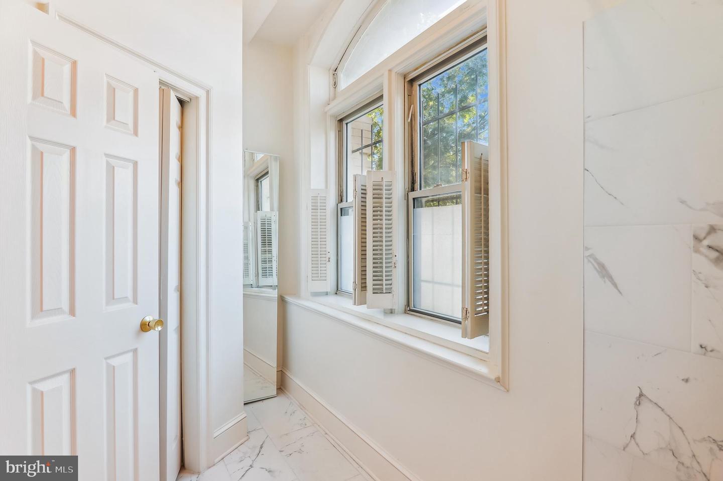 3060 16TH ST NW #110, WASHINGTON, District Of Columbia 20009, 2 Bedrooms Bedrooms, ,1 BathroomBathrooms,Residential,For sale,3060 16TH ST NW #110,DCDC2202684 MLS # DCDC2202684