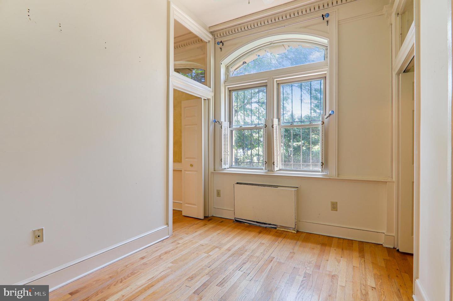 3060 16TH ST NW #110, WASHINGTON, District Of Columbia 20009, 2 Bedrooms Bedrooms, ,1 BathroomBathrooms,Residential,For sale,3060 16TH ST NW #110,DCDC2202684 MLS # DCDC2202684