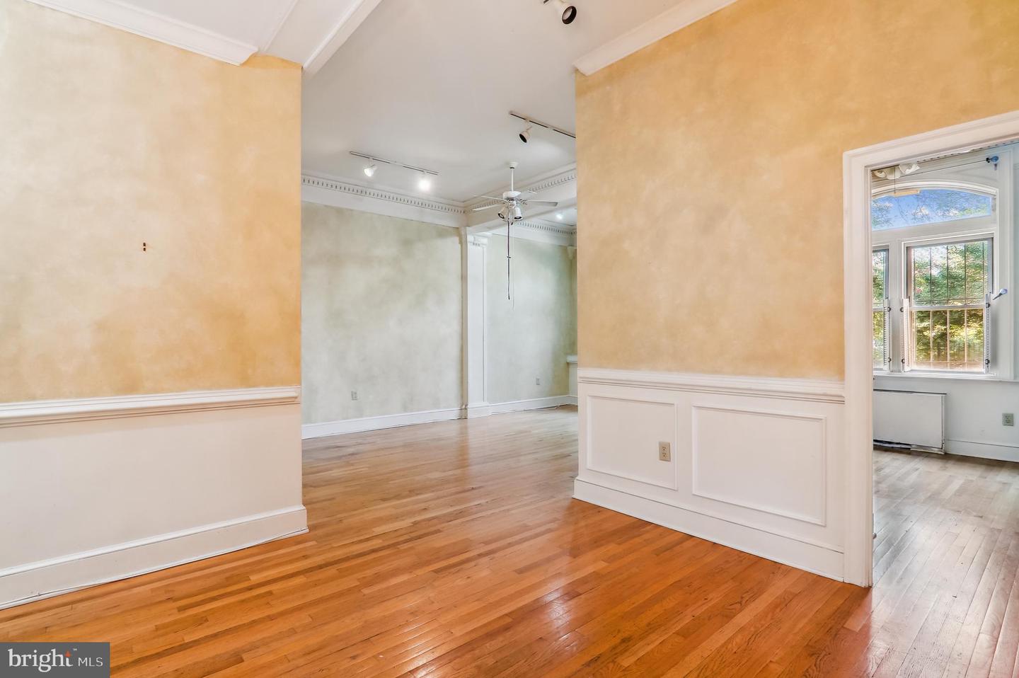 3060 16TH ST NW #110, WASHINGTON, District Of Columbia 20009, 2 Bedrooms Bedrooms, ,1 BathroomBathrooms,Residential,For sale,3060 16TH ST NW #110,DCDC2202684 MLS # DCDC2202684