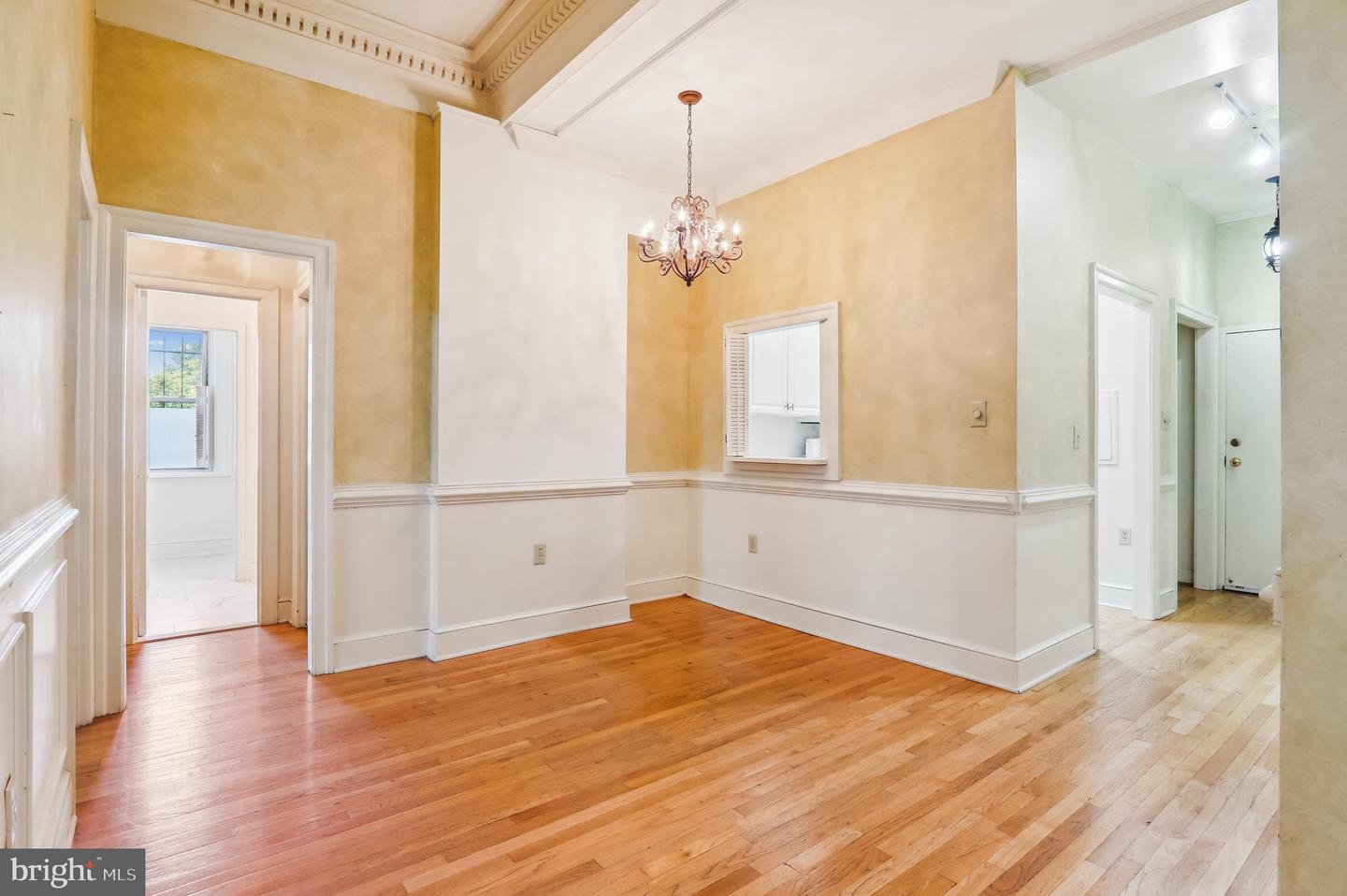 3060 16TH ST NW #110, WASHINGTON, District Of Columbia 20009, 2 Bedrooms Bedrooms, ,1 BathroomBathrooms,Residential,For sale,3060 16TH ST NW #110,DCDC2202684 MLS # DCDC2202684