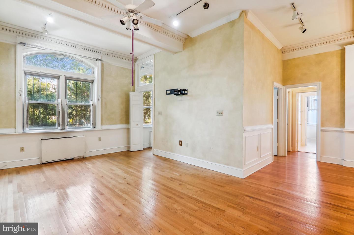 3060 16TH ST NW #110, WASHINGTON, District Of Columbia 20009, 2 Bedrooms Bedrooms, ,1 BathroomBathrooms,Residential,For sale,3060 16TH ST NW #110,DCDC2202684 MLS # DCDC2202684