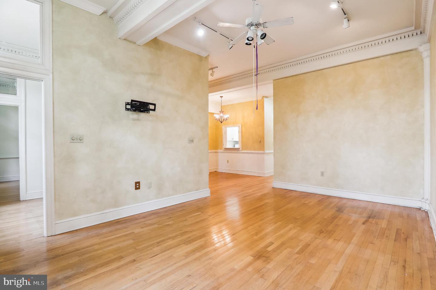 3060 16TH ST NW #110, WASHINGTON, District Of Columbia 20009, 2 Bedrooms Bedrooms, ,1 BathroomBathrooms,Residential,For sale,3060 16TH ST NW #110,DCDC2202684 MLS # DCDC2202684