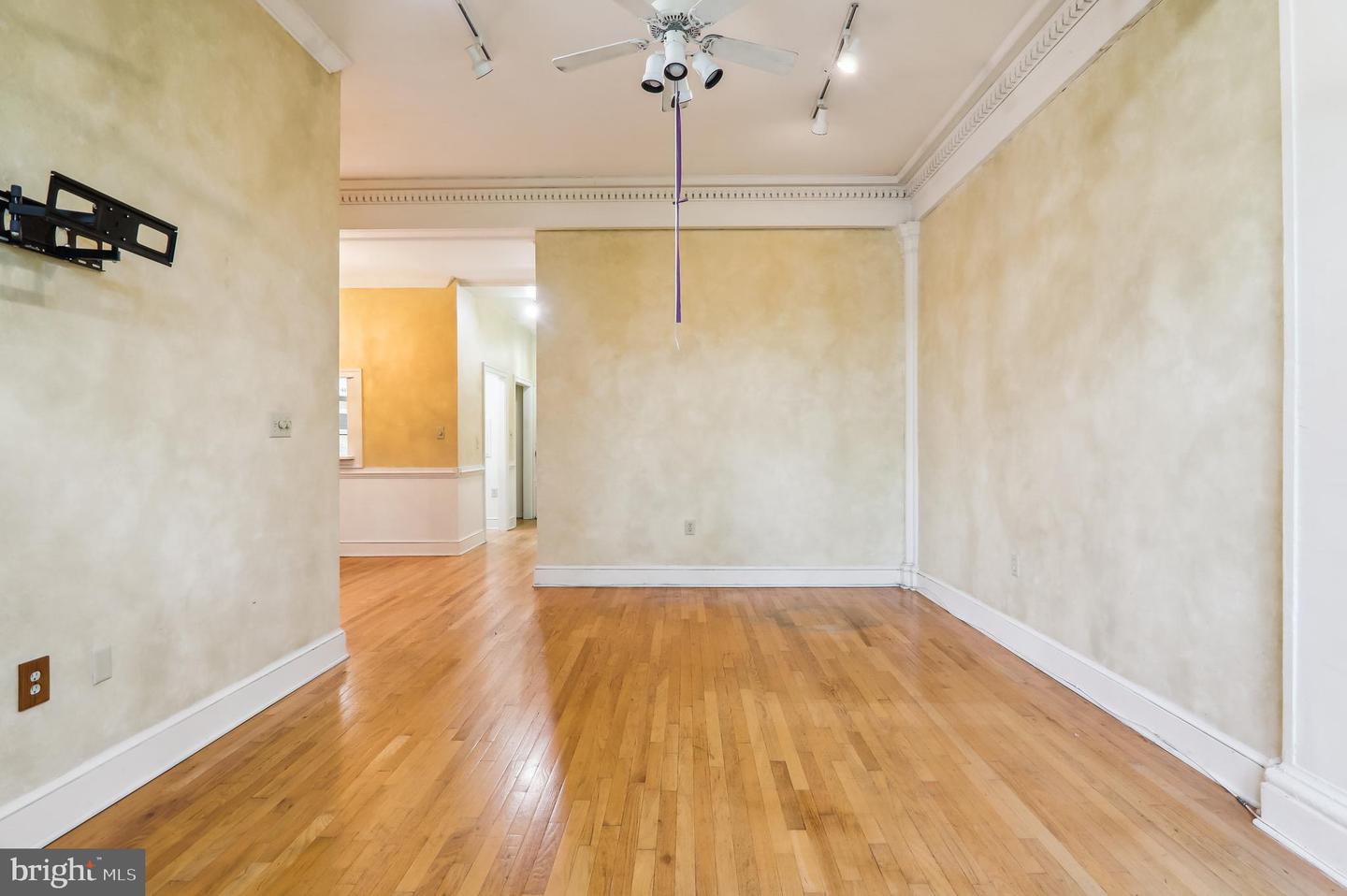 3060 16TH ST NW #110, WASHINGTON, District Of Columbia 20009, 2 Bedrooms Bedrooms, ,1 BathroomBathrooms,Residential,For sale,3060 16TH ST NW #110,DCDC2202684 MLS # DCDC2202684