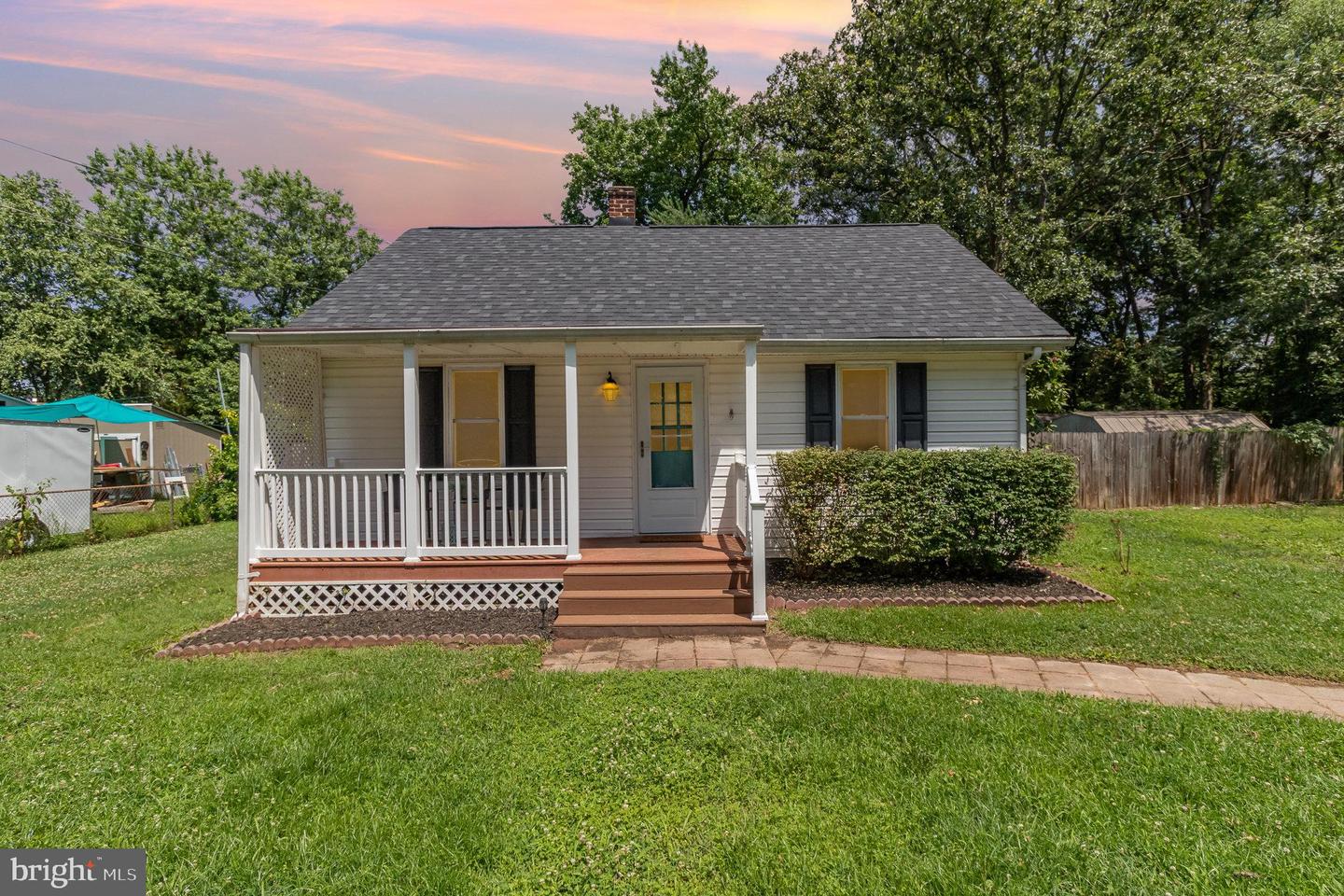 2312 OAK ST, FREDERICKSBURG, Virginia 22401, 2 Bedrooms Bedrooms, ,1 BathroomBathrooms,Residential,For sale,2312 OAK ST,VAFB2008336 MLS # VAFB2008336