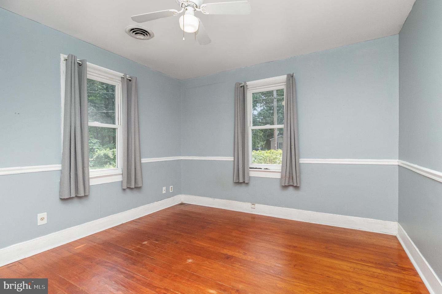 2312 OAK ST, FREDERICKSBURG, Virginia 22401, 2 Bedrooms Bedrooms, ,1 BathroomBathrooms,Residential,For sale,2312 OAK ST,VAFB2008336 MLS # VAFB2008336