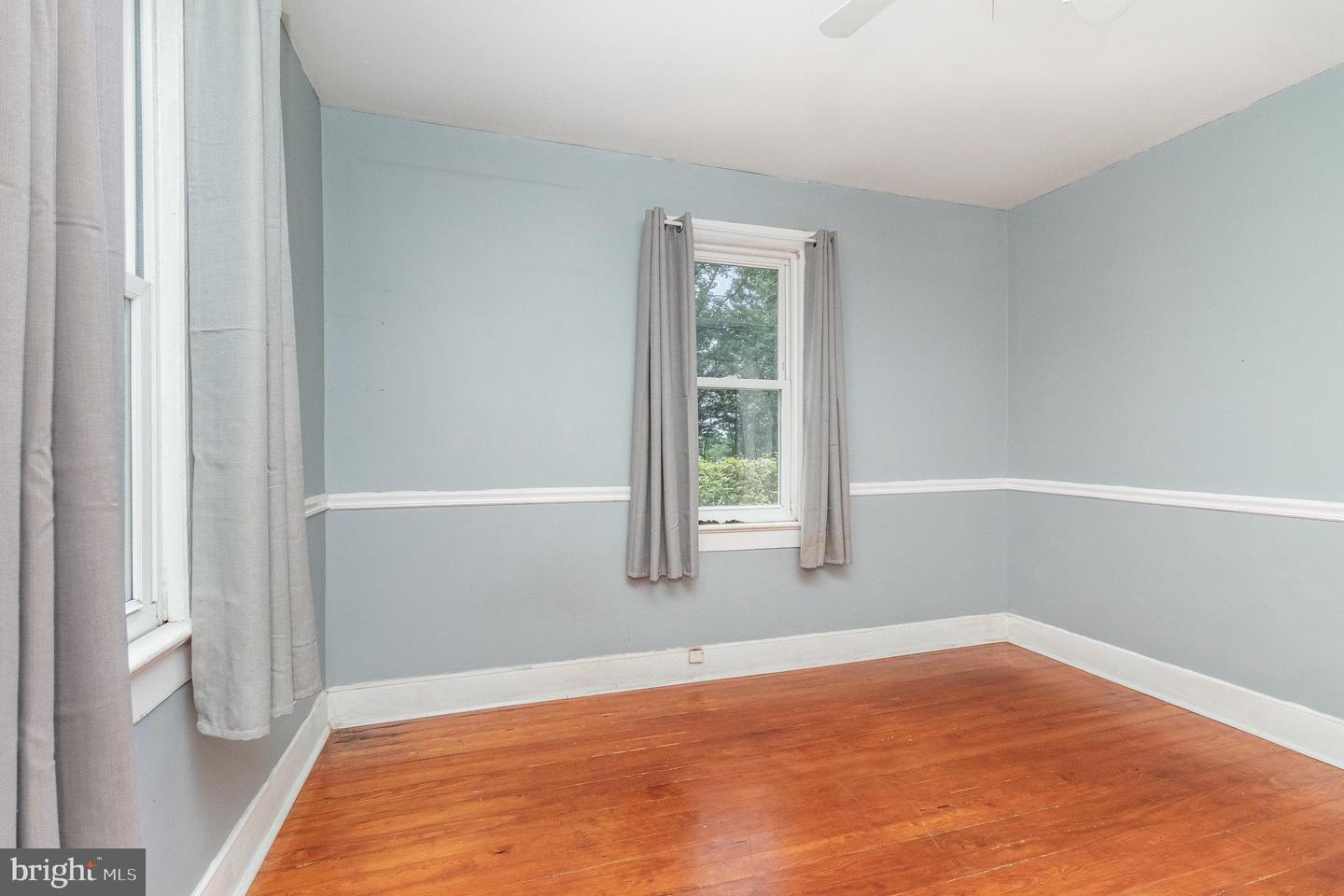 2312 OAK ST, FREDERICKSBURG, Virginia 22401, 2 Bedrooms Bedrooms, ,1 BathroomBathrooms,Residential,For sale,2312 OAK ST,VAFB2008336 MLS # VAFB2008336