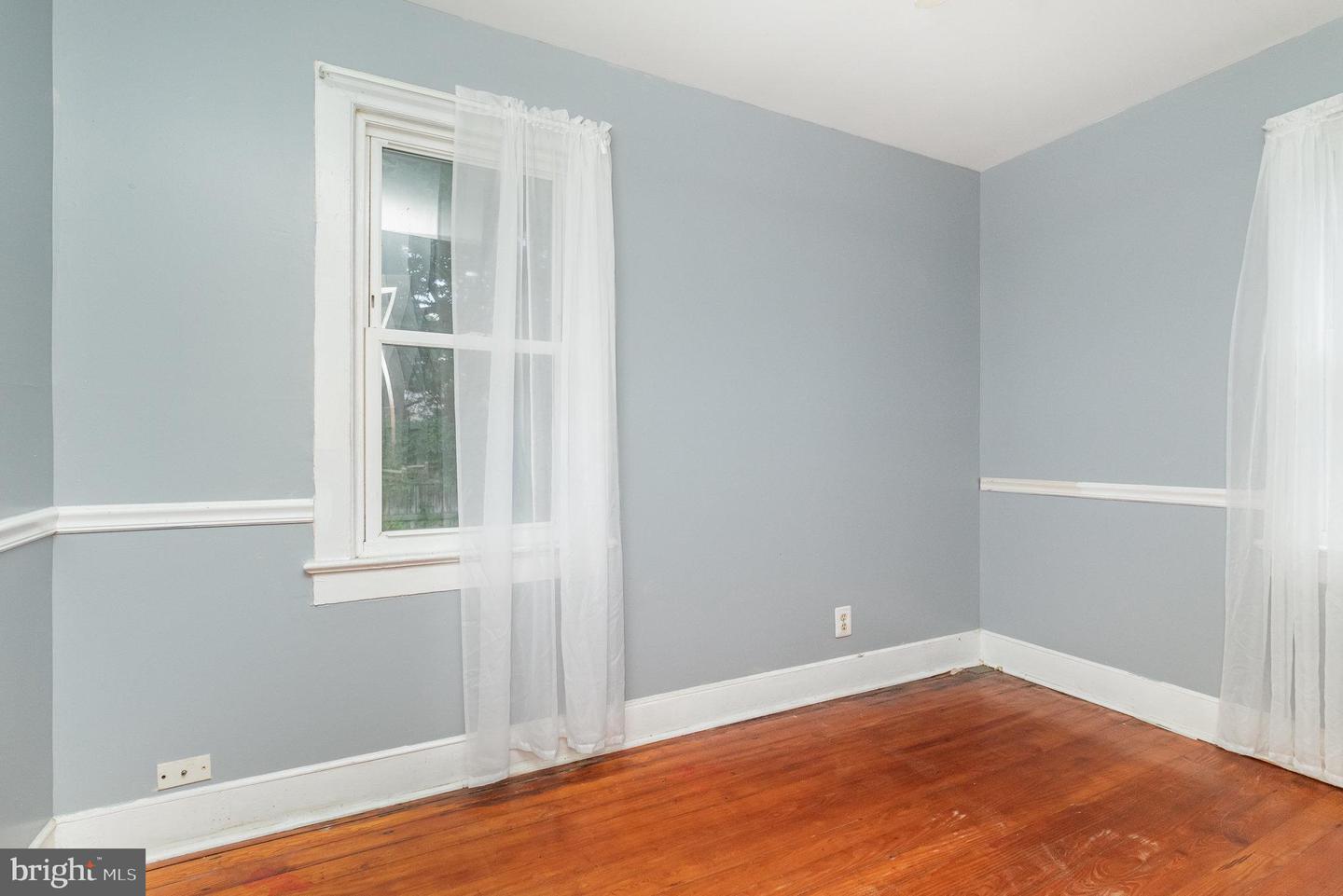 2312 OAK ST, FREDERICKSBURG, Virginia 22401, 2 Bedrooms Bedrooms, ,1 BathroomBathrooms,Residential,For sale,2312 OAK ST,VAFB2008336 MLS # VAFB2008336
