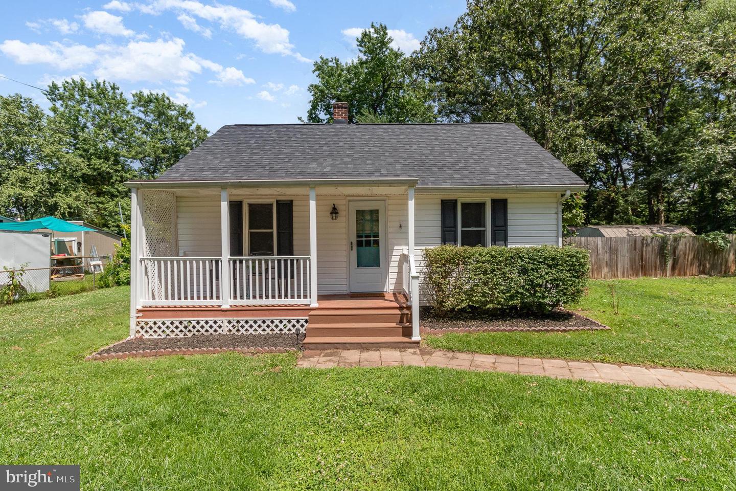 2312 OAK ST, FREDERICKSBURG, Virginia 22401, 2 Bedrooms Bedrooms, ,1 BathroomBathrooms,Residential,For sale,2312 OAK ST,VAFB2008336 MLS # VAFB2008336
