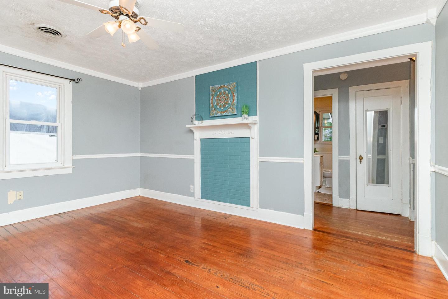 2312 OAK ST, FREDERICKSBURG, Virginia 22401, 2 Bedrooms Bedrooms, ,1 BathroomBathrooms,Residential,For sale,2312 OAK ST,VAFB2008336 MLS # VAFB2008336