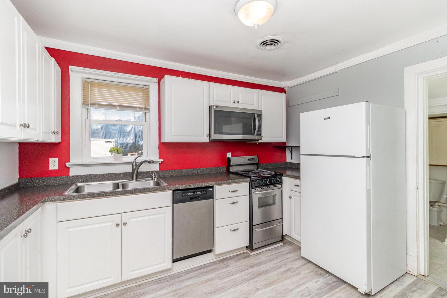 2312 OAK ST, FREDERICKSBURG, Virginia 22401, 2 Bedrooms Bedrooms, ,1 BathroomBathrooms,Residential,For sale,2312 OAK ST,VAFB2008336 MLS # VAFB2008336
