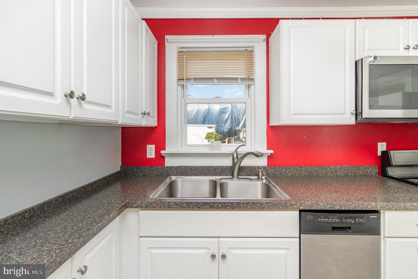 2312 OAK ST, FREDERICKSBURG, Virginia 22401, 2 Bedrooms Bedrooms, ,1 BathroomBathrooms,Residential,For sale,2312 OAK ST,VAFB2008336 MLS # VAFB2008336
