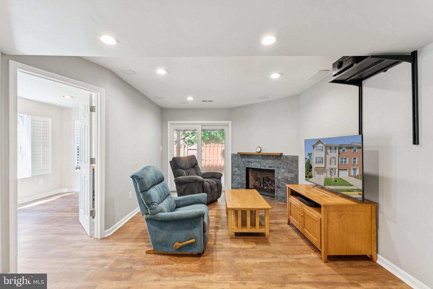 6536 KELSEY POINT CIR, ALEXANDRIA, Virginia 22315, 3 Bedrooms Bedrooms, ,2 BathroomsBathrooms,Residential,For sale,6536 KELSEY POINT CIR,VAFX2244708 MLS # VAFX2244708