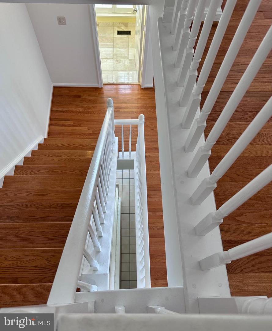 6536 KELSEY POINT CIR, ALEXANDRIA, Virginia 22315, 3 Bedrooms Bedrooms, ,2 BathroomsBathrooms,Residential,For sale,6536 KELSEY POINT CIR,VAFX2244708 MLS # VAFX2244708
