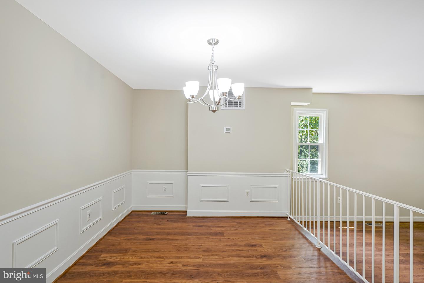 8530 RAGLAN RD, VIENNA, Virginia 22182, 4 Bedrooms Bedrooms, ,3 BathroomsBathrooms,Residential,For sale,8530 RAGLAN RD,VAFX2245098 MLS # VAFX2245098