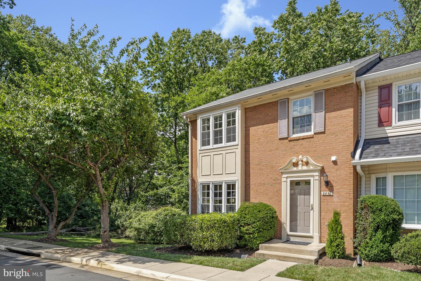 8530 RAGLAN RD, VIENNA, Virginia 22182, 4 Bedrooms Bedrooms, ,3 BathroomsBathrooms,Residential,For sale,8530 RAGLAN RD,VAFX2245098 MLS # VAFX2245098