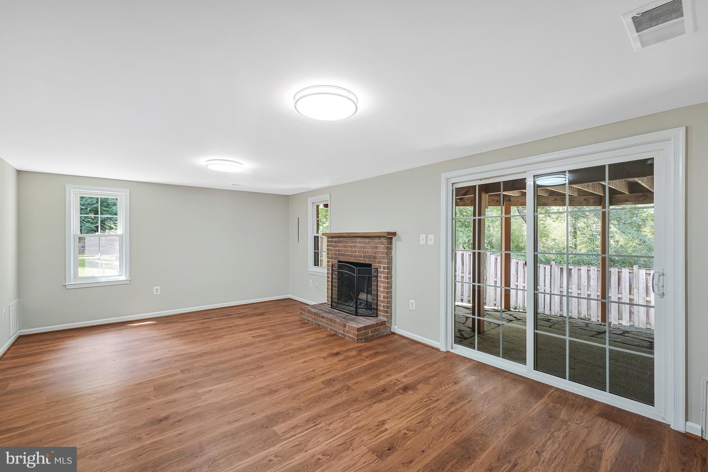 8530 RAGLAN RD, VIENNA, Virginia 22182, 4 Bedrooms Bedrooms, ,3 BathroomsBathrooms,Residential,For sale,8530 RAGLAN RD,VAFX2245098 MLS # VAFX2245098