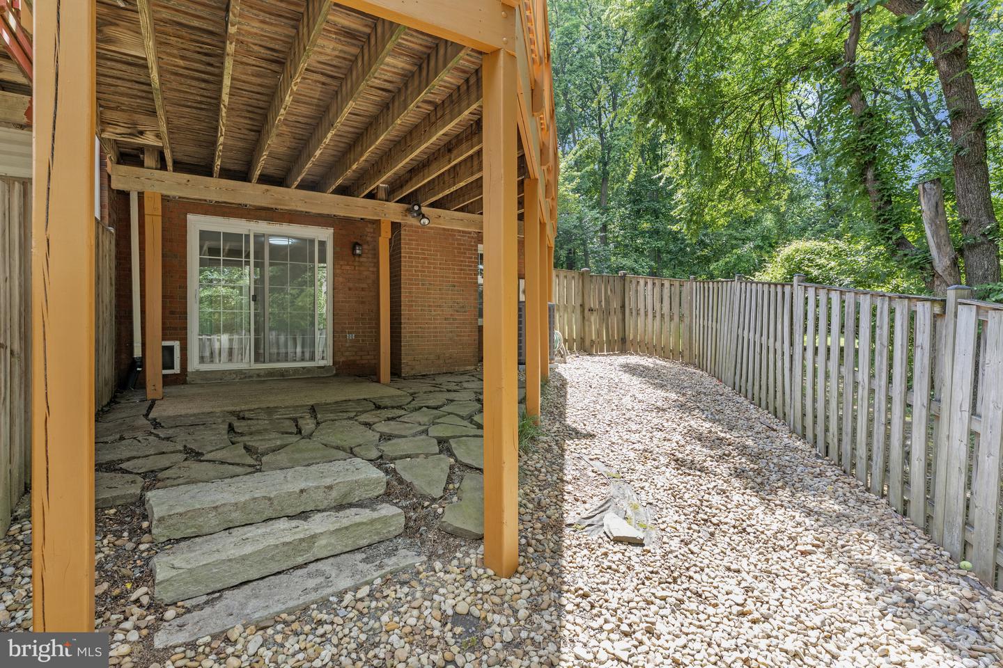 8530 RAGLAN RD, VIENNA, Virginia 22182, 4 Bedrooms Bedrooms, ,3 BathroomsBathrooms,Residential,For sale,8530 RAGLAN RD,VAFX2245098 MLS # VAFX2245098