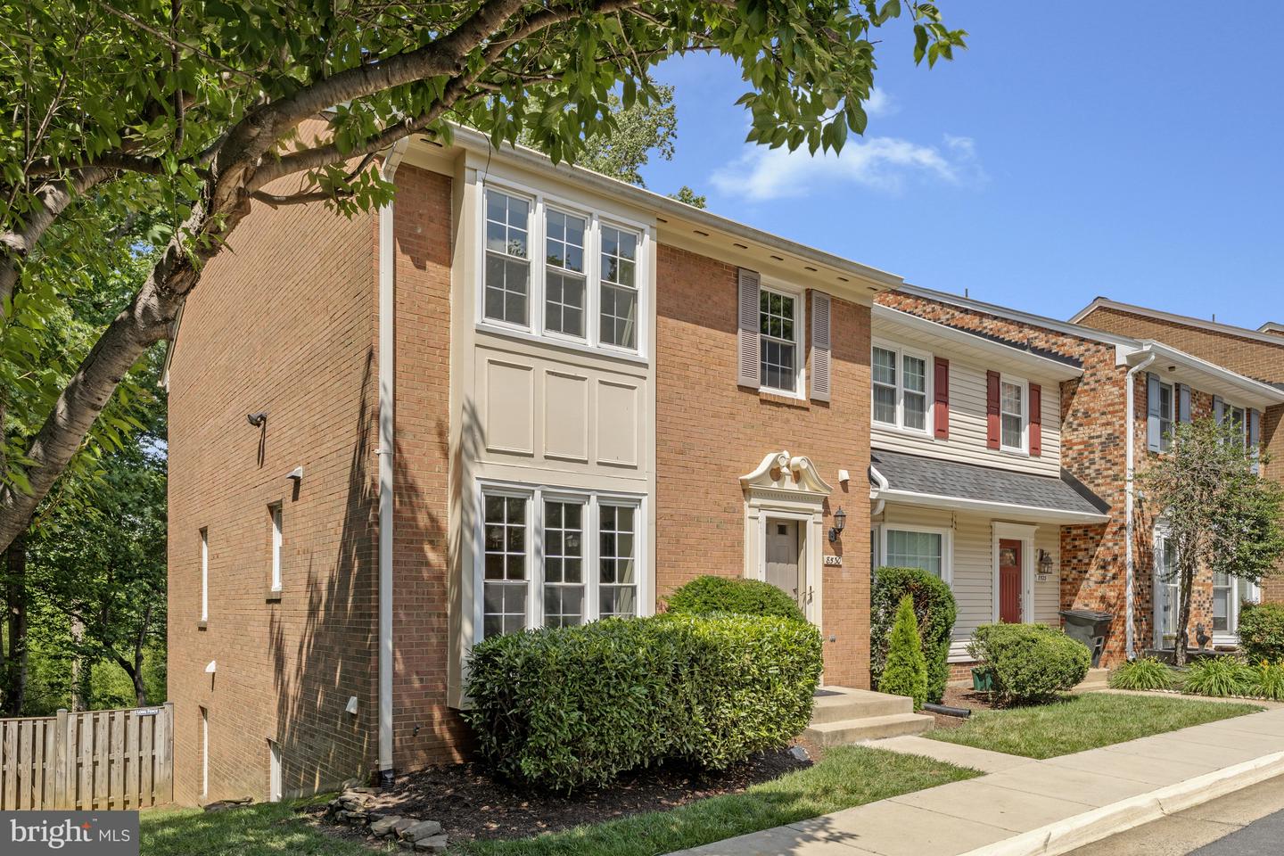 8530 RAGLAN RD, VIENNA, Virginia 22182, 4 Bedrooms Bedrooms, ,3 BathroomsBathrooms,Residential,For sale,8530 RAGLAN RD,VAFX2245098 MLS # VAFX2245098