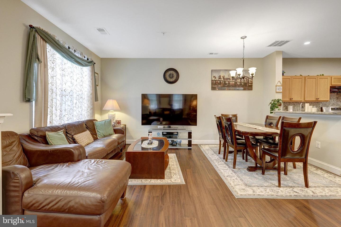 43643 MCDOWELL SQ, LEESBURG, Virginia 20176, 3 Bedrooms Bedrooms, ,2 BathroomsBathrooms,Residential,For sale,43643 MCDOWELL SQ,VALO2098686 MLS # VALO2098686