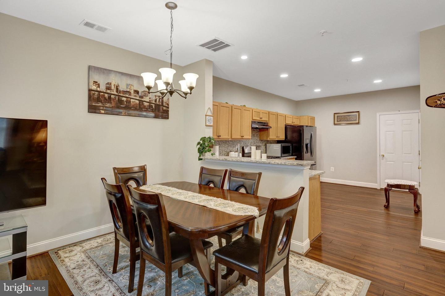 43643 MCDOWELL SQ, LEESBURG, Virginia 20176, 3 Bedrooms Bedrooms, ,2 BathroomsBathrooms,Residential,For sale,43643 MCDOWELL SQ,VALO2098686 MLS # VALO2098686