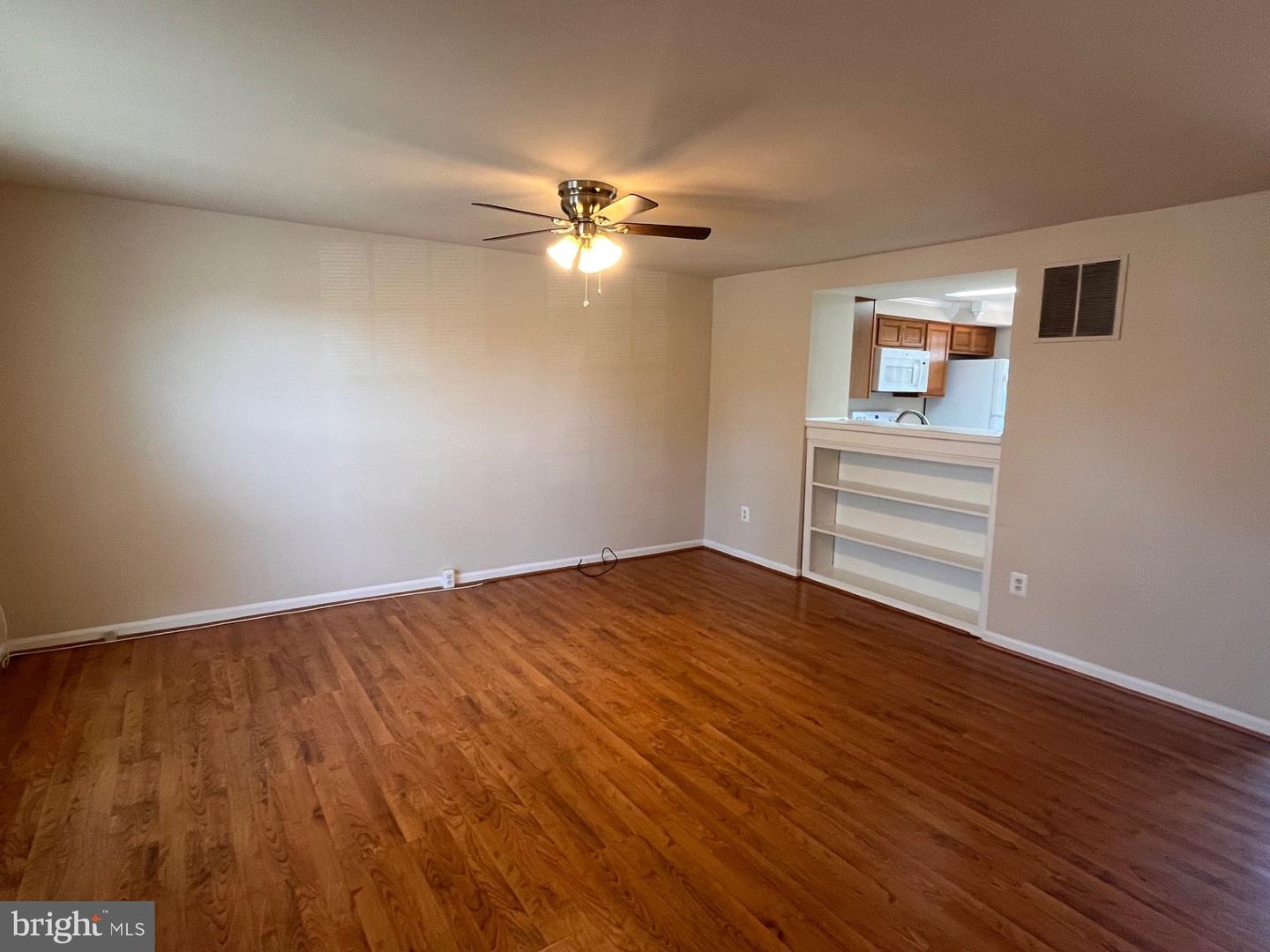 3418 BELLEPLAIN CT, DUMFRIES, Virginia 22026, 3 Bedrooms Bedrooms, ,2 BathroomsBathrooms,Residential,For sale,3418 BELLEPLAIN CT,VAPW2096292 MLS # VAPW2096292