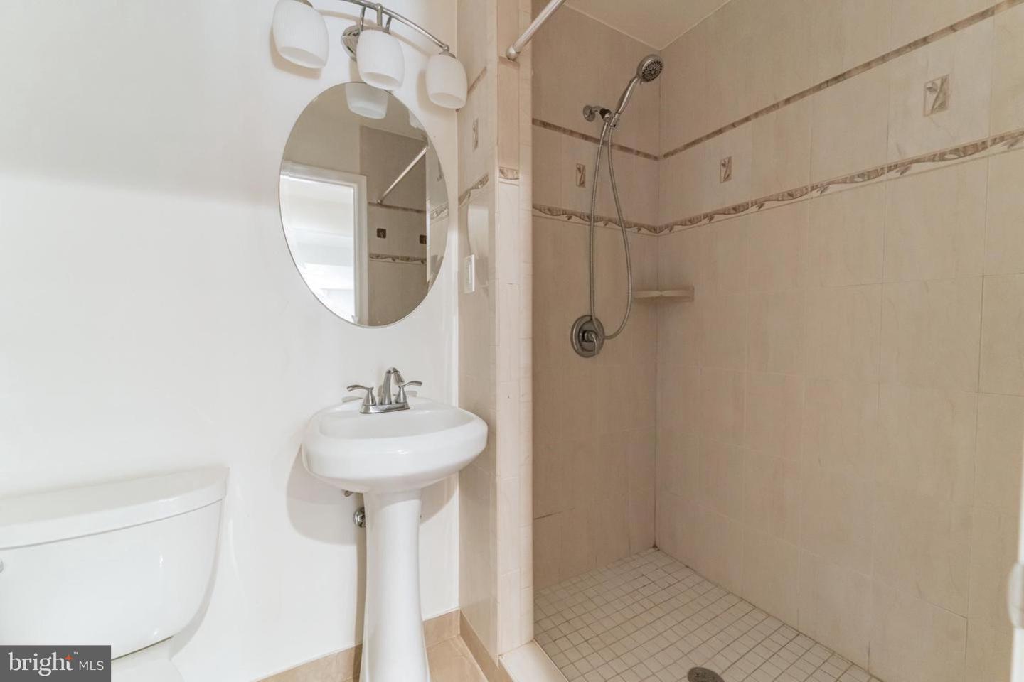 3134 BORGE ST, OAKTON, Virginia 22124, 3 Bedrooms Bedrooms, ,3 BathroomsBathrooms,Residential,For sale,3134 BORGE ST,VAFX2245916 MLS # VAFX2245916