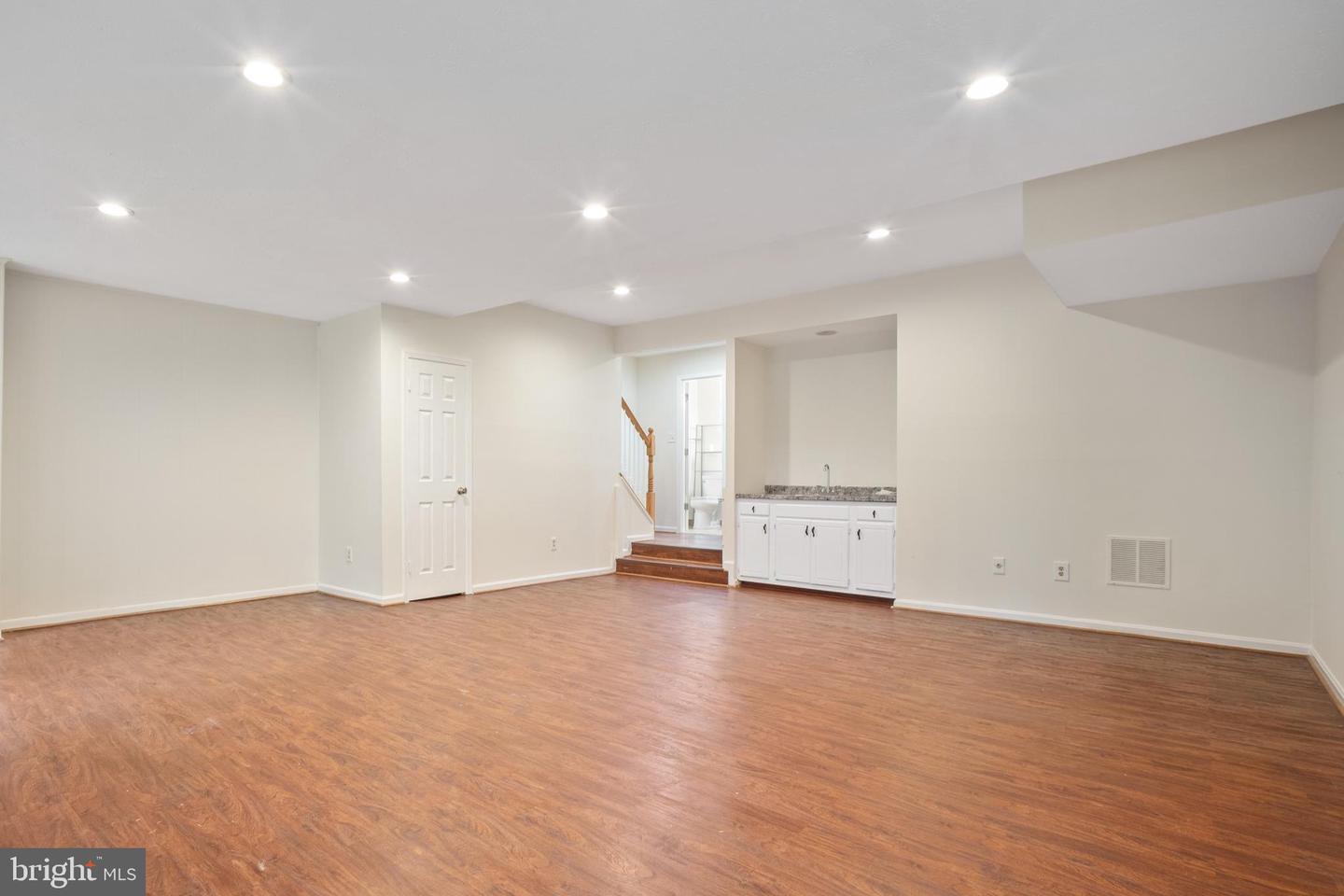 3134 BORGE ST, OAKTON, Virginia 22124, 3 Bedrooms Bedrooms, ,3 BathroomsBathrooms,Residential,For sale,3134 BORGE ST,VAFX2245916 MLS # VAFX2245916