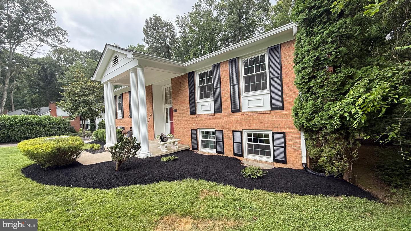 12134 STIRRUP RD, RESTON, Virginia 20191, 4 Bedrooms Bedrooms, ,3 BathroomsBathrooms,Residential,For sale,12134 STIRRUP RD,VAFX2245954 MLS # VAFX2245954
