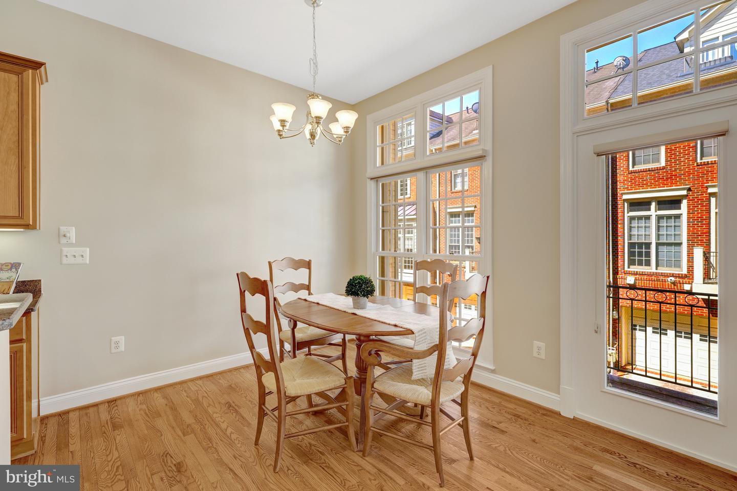 1650 COLONIAL HILLS DR, MCLEAN, Virginia 22102, 3 Bedrooms Bedrooms, ,3 BathroomsBathrooms,Residential,For sale,1650 COLONIAL HILLS DR,VAFX2245982 MLS # VAFX2245982