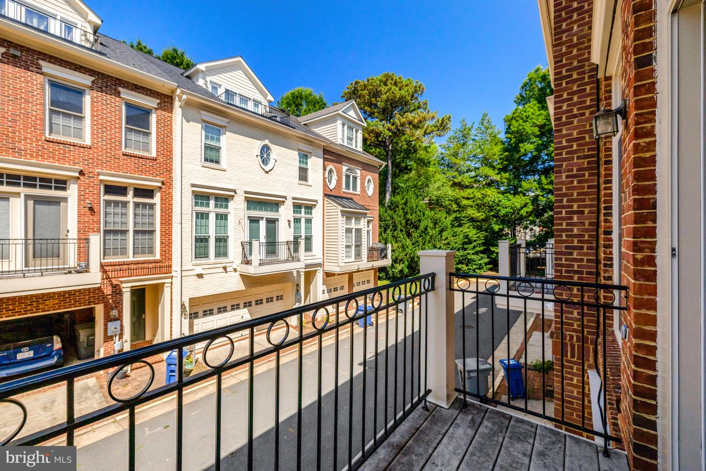 1650 COLONIAL HILLS DR, MCLEAN, Virginia 22102, 3 Bedrooms Bedrooms, ,3 BathroomsBathrooms,Residential,For sale,1650 COLONIAL HILLS DR,VAFX2245982 MLS # VAFX2245982