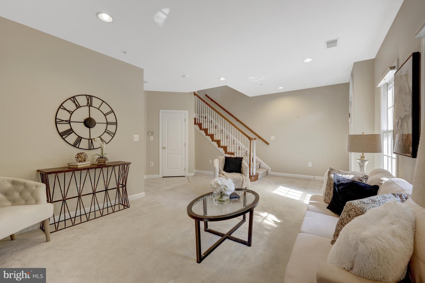 1650 COLONIAL HILLS DR, MCLEAN, Virginia 22102, 3 Bedrooms Bedrooms, ,3 BathroomsBathrooms,Residential,For sale,1650 COLONIAL HILLS DR,VAFX2245982 MLS # VAFX2245982
