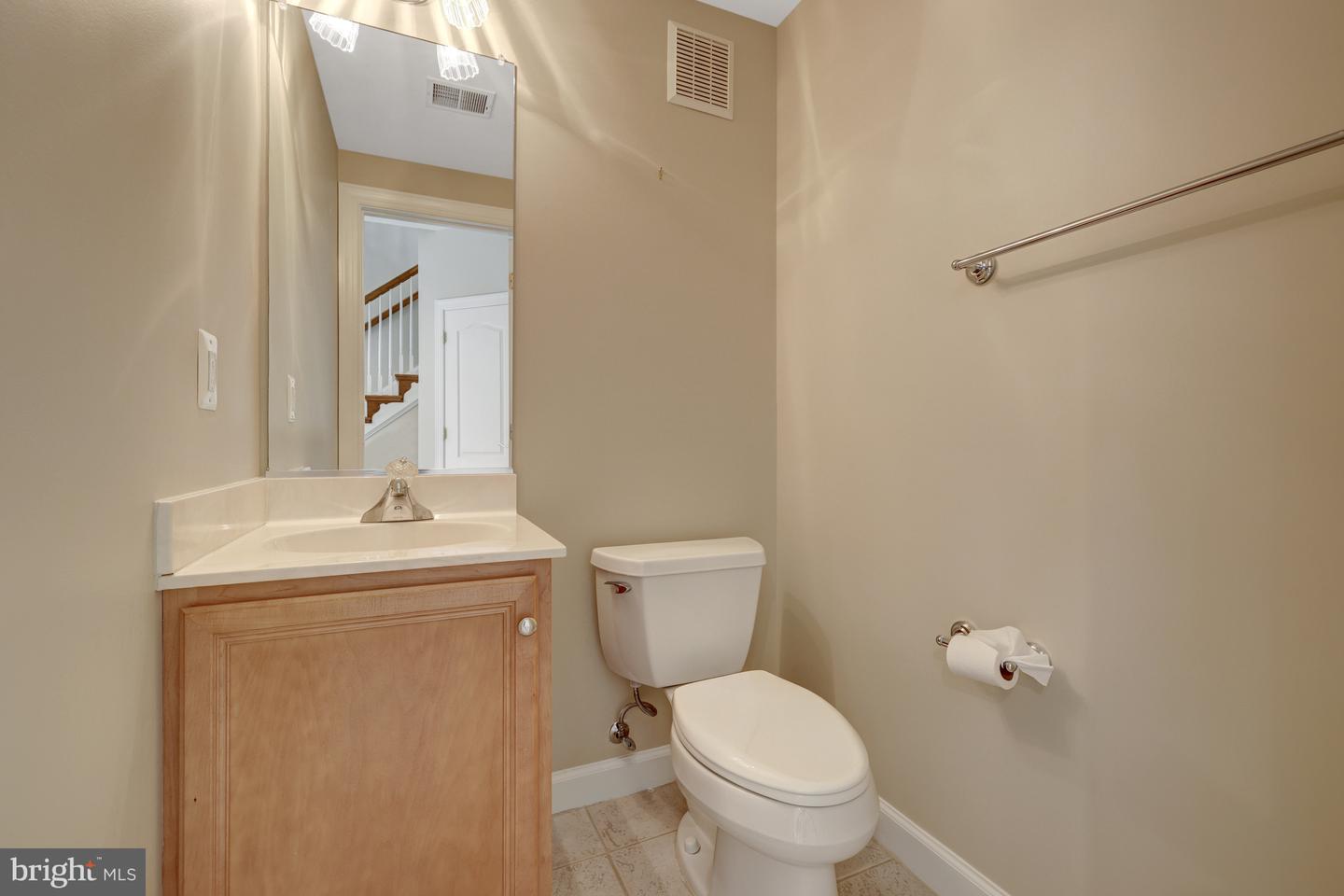 1650 COLONIAL HILLS DR, MCLEAN, Virginia 22102, 3 Bedrooms Bedrooms, ,3 BathroomsBathrooms,Residential,For sale,1650 COLONIAL HILLS DR,VAFX2245982 MLS # VAFX2245982