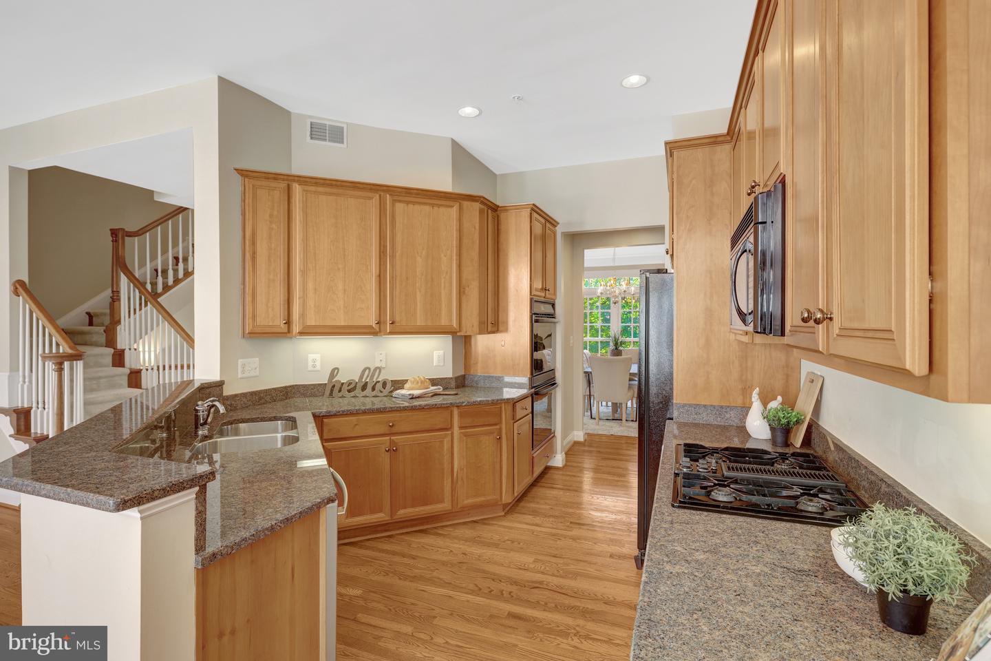 1650 COLONIAL HILLS DR, MCLEAN, Virginia 22102, 3 Bedrooms Bedrooms, ,3 BathroomsBathrooms,Residential,For sale,1650 COLONIAL HILLS DR,VAFX2245982 MLS # VAFX2245982