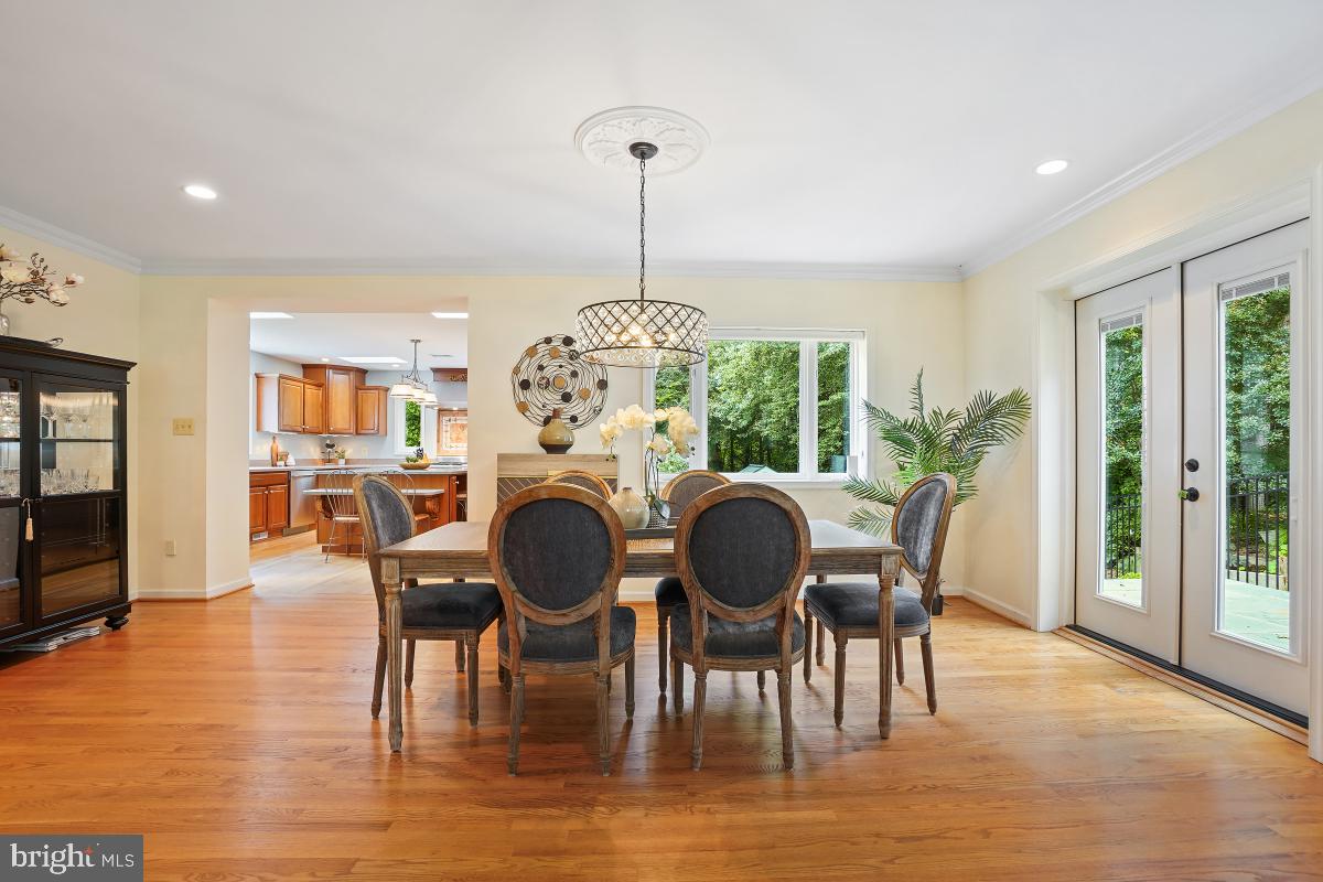 4604 PARK RD, ALEXANDRIA, Virginia 22312, 5 Bedrooms Bedrooms, ,3 BathroomsBathrooms,Residential,For sale,4604 PARK RD,VAFX2246038 MLS # VAFX2246038