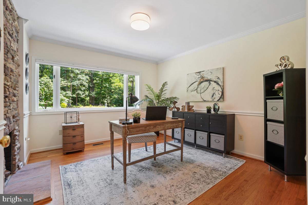 4604 PARK RD, ALEXANDRIA, Virginia 22312, 5 Bedrooms Bedrooms, ,3 BathroomsBathrooms,Residential,For sale,4604 PARK RD,VAFX2246038 MLS # VAFX2246038