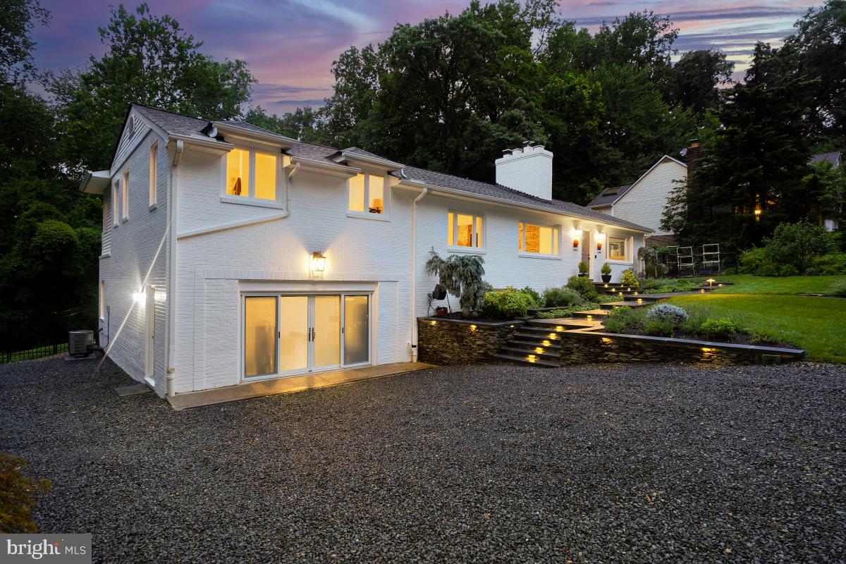 4604 PARK RD, ALEXANDRIA, Virginia 22312, 5 Bedrooms Bedrooms, ,3 BathroomsBathrooms,Residential,For sale,4604 PARK RD,VAFX2246038 MLS # VAFX2246038