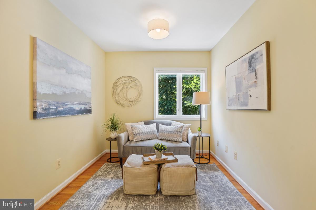 4604 PARK RD, ALEXANDRIA, Virginia 22312, 5 Bedrooms Bedrooms, ,3 BathroomsBathrooms,Residential,For sale,4604 PARK RD,VAFX2246038 MLS # VAFX2246038