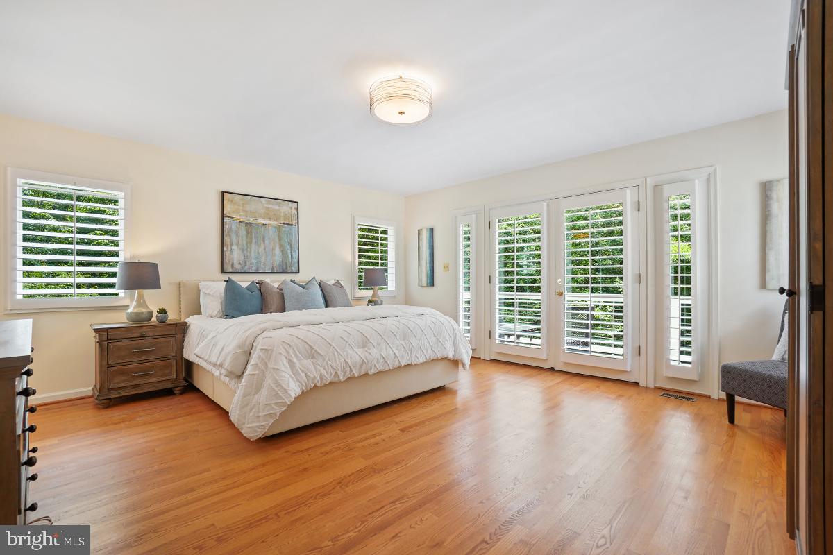 4604 PARK RD, ALEXANDRIA, Virginia 22312, 5 Bedrooms Bedrooms, ,3 BathroomsBathrooms,Residential,For sale,4604 PARK RD,VAFX2246038 MLS # VAFX2246038