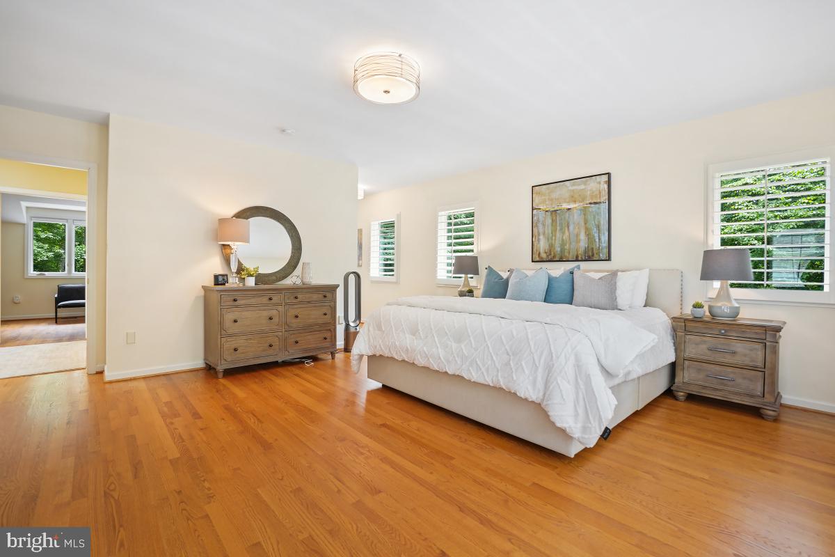 4604 PARK RD, ALEXANDRIA, Virginia 22312, 5 Bedrooms Bedrooms, ,3 BathroomsBathrooms,Residential,For sale,4604 PARK RD,VAFX2246038 MLS # VAFX2246038