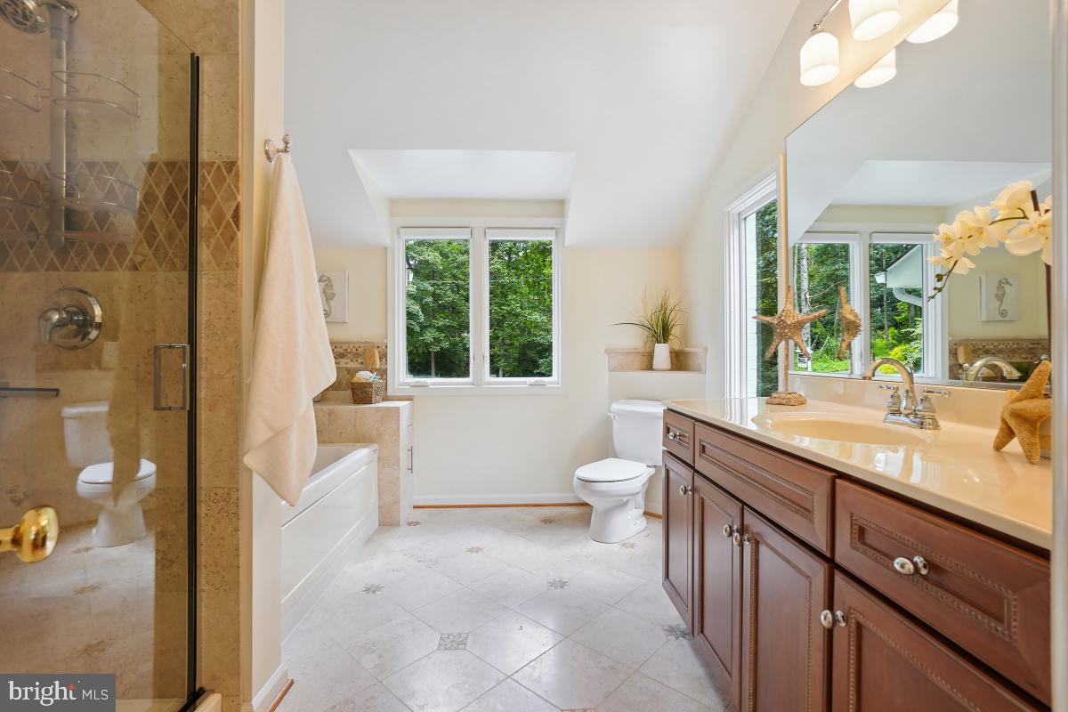 4604 PARK RD, ALEXANDRIA, Virginia 22312, 5 Bedrooms Bedrooms, ,3 BathroomsBathrooms,Residential,For sale,4604 PARK RD,VAFX2246038 MLS # VAFX2246038