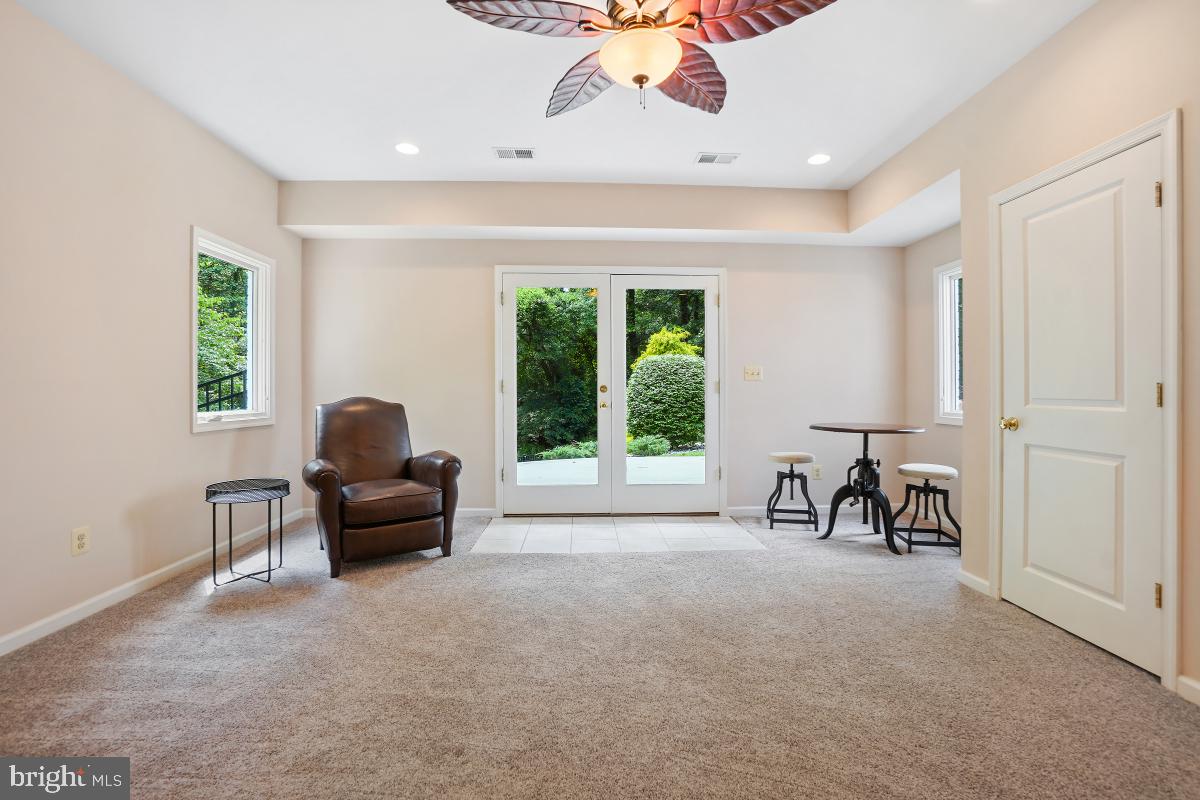 4604 PARK RD, ALEXANDRIA, Virginia 22312, 5 Bedrooms Bedrooms, ,3 BathroomsBathrooms,Residential,For sale,4604 PARK RD,VAFX2246038 MLS # VAFX2246038