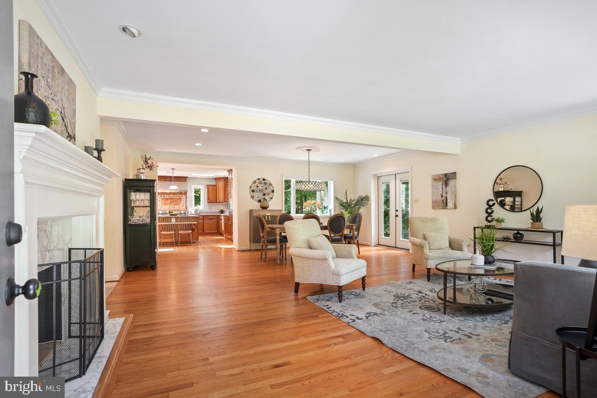 4604 PARK RD, ALEXANDRIA, Virginia 22312, 5 Bedrooms Bedrooms, ,3 BathroomsBathrooms,Residential,For sale,4604 PARK RD,VAFX2246038 MLS # VAFX2246038