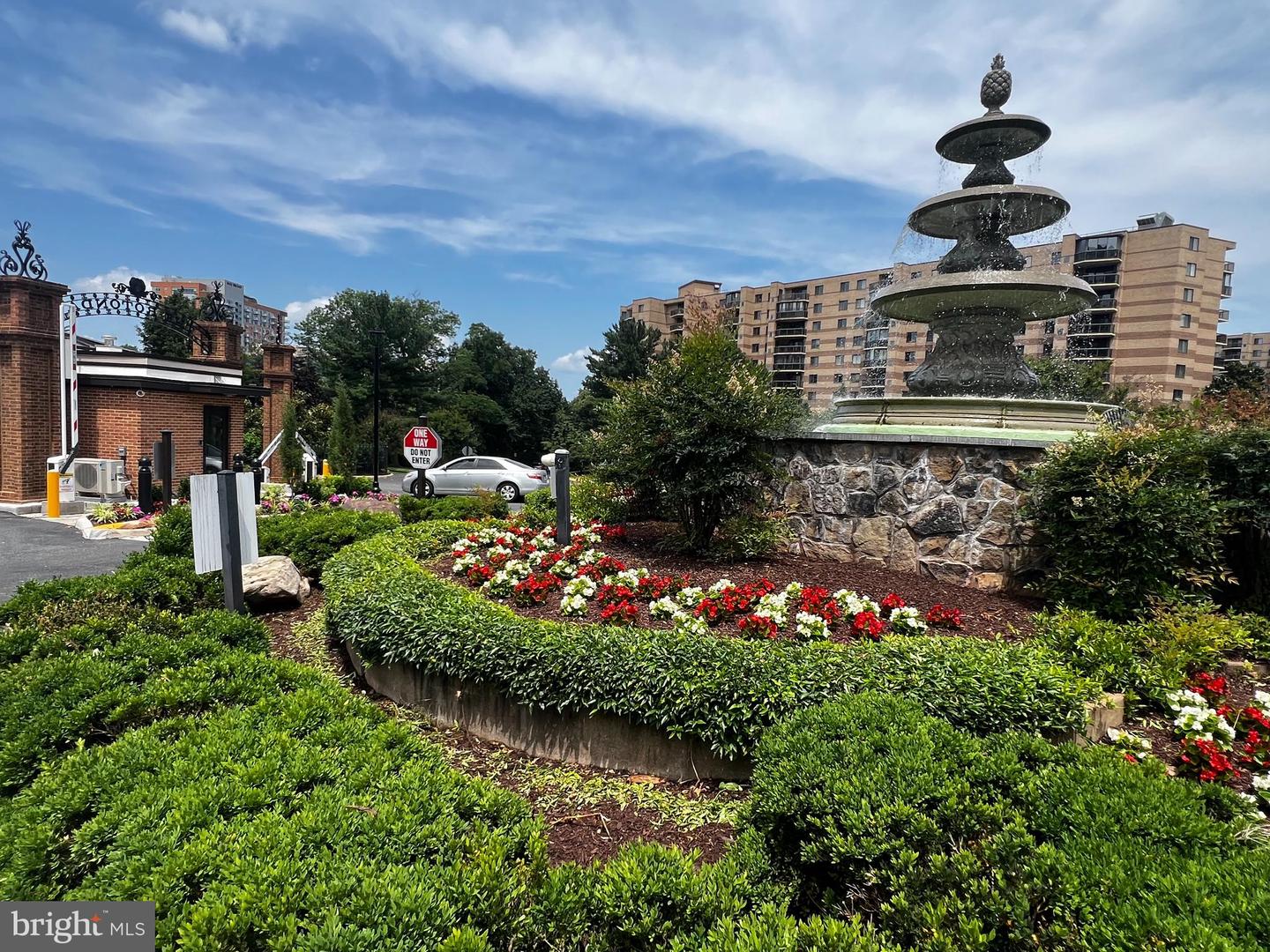 8350 GREENSBORO DR #218, MCLEAN, Virginia 22102, 1 Bedroom Bedrooms, 1 Room Rooms,1 BathroomBathrooms,Residential,For sale,8350 GREENSBORO DR #218,VAFX2246148 MLS # VAFX2246148