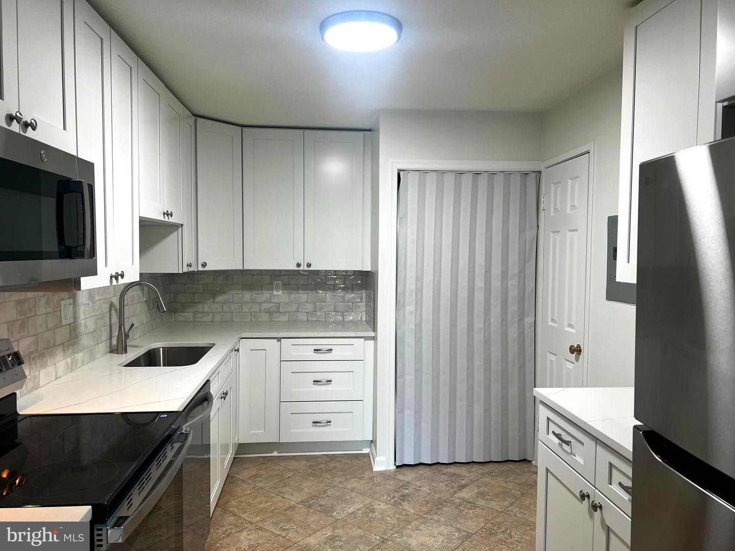 8350 GREENSBORO DR #218, MCLEAN, Virginia 22102, 1 Bedroom Bedrooms, 1 Room Rooms,1 BathroomBathrooms,Residential,For sale,8350 GREENSBORO DR #218,VAFX2246148 MLS # VAFX2246148