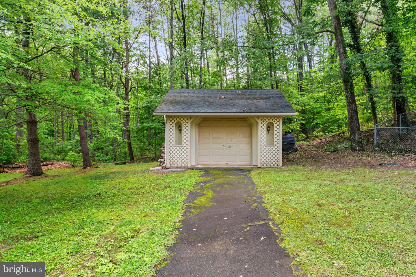 175 MT HOPE CHURCH RD, STAFFORD, Virginia 22554, 6 Bedrooms Bedrooms, ,3 BathroomsBathrooms,Residential,For sale,175 MT HOPE CHURCH RD,VAST2039636 MLS # VAST2039636