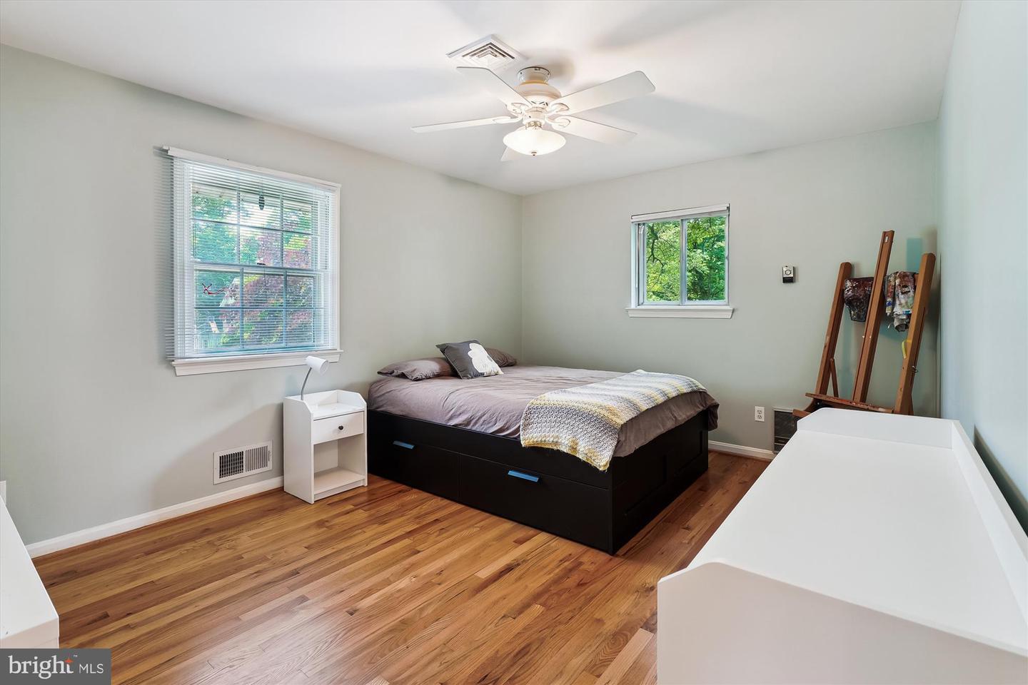 8510 OAKFORD DR, SPRINGFIELD, Virginia 22152, 5 Bedrooms Bedrooms, ,3 BathroomsBathrooms,Residential,For sale,8510 OAKFORD DR,VAFX2246354 MLS # VAFX2246354