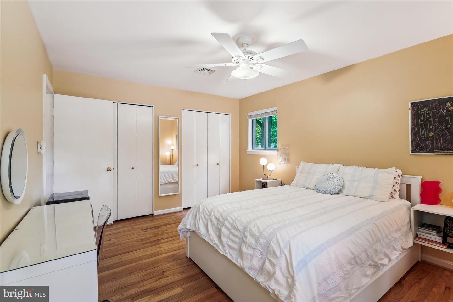 8510 OAKFORD DR, SPRINGFIELD, Virginia 22152, 5 Bedrooms Bedrooms, ,3 BathroomsBathrooms,Residential,For sale,8510 OAKFORD DR,VAFX2246354 MLS # VAFX2246354